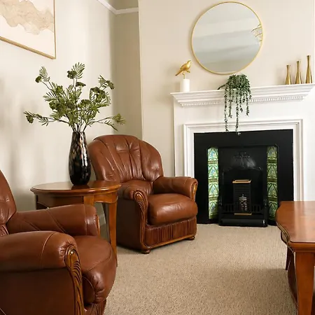 Luxury Townhouse By Minster Quiet Centre Holiday home
