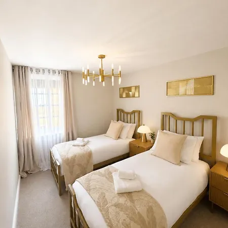 Luxury Townhouse By Minster Quiet Centre Feriehus
