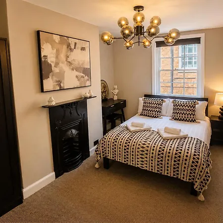 Luxury Townhouse By Minster Quiet Centre
